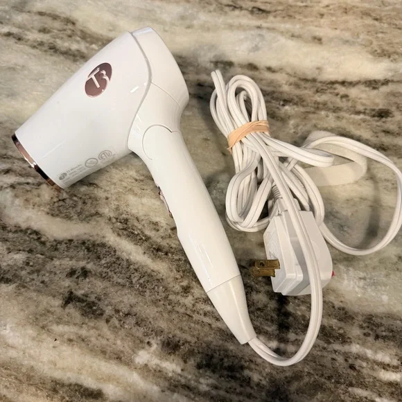 T3 Travel Size Hair Dryer - Picture 8 of 12